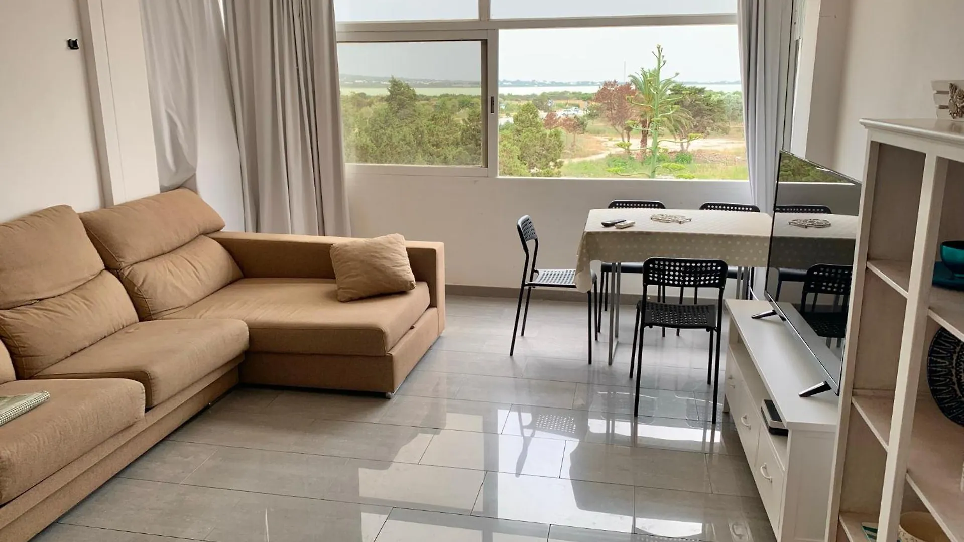 Apartments Mirada, Es Pujols-Formentera Holidays